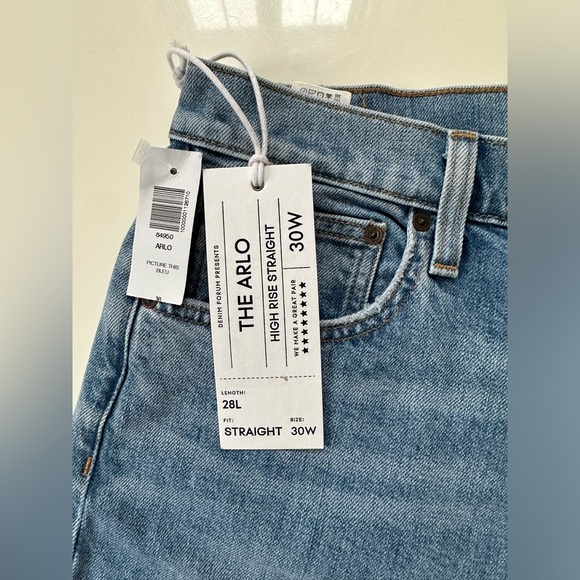 NWT Aritzia Denim Forum The Arlo High Rise Straight 30W 28L - Picture 7 of 9